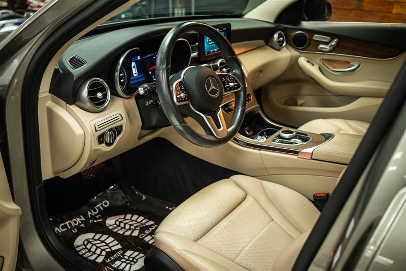 Used 2019 Mercedes-Benz C 300 4MATIC Sedan image 8