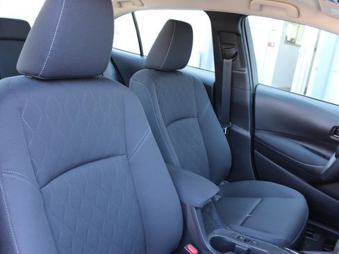 Used 2023 Toyota Corolla LE FWD image 16