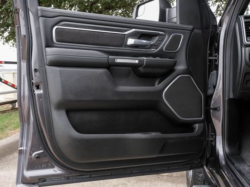 Used 2023 RAM 1500 Laramie AWD/4WD image 59