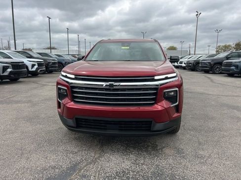 New 2026 Chevrolet Traverse LT w/ Sun and Wheel Package FWD image 8