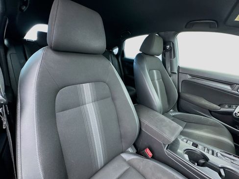Used 2022 Honda Civic Sport image 18