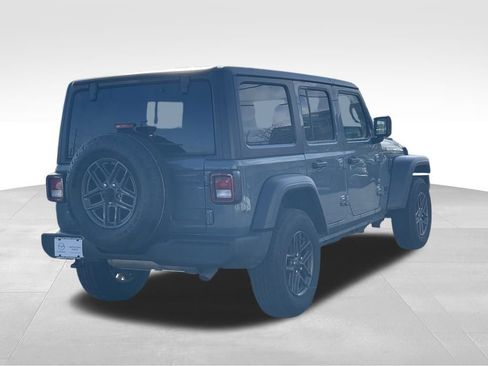 Used 2024 Jeep Wrangler Sport S image 4
