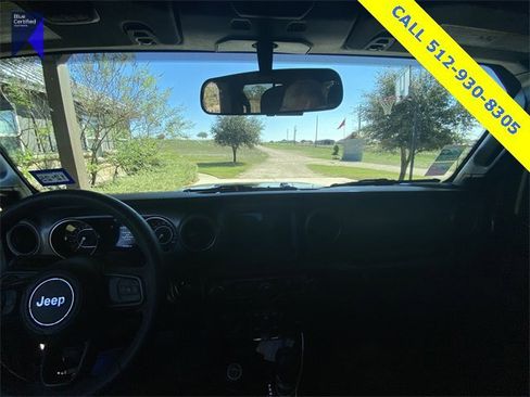 Used 2023 Jeep Gladiator Willys image 14