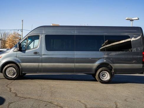 Used 2024 Mercedes-Benz Sprinter 3500 image 4