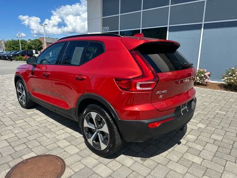 Used 2025 Volvo XC40 B5 Plus AWD/4WD image 27