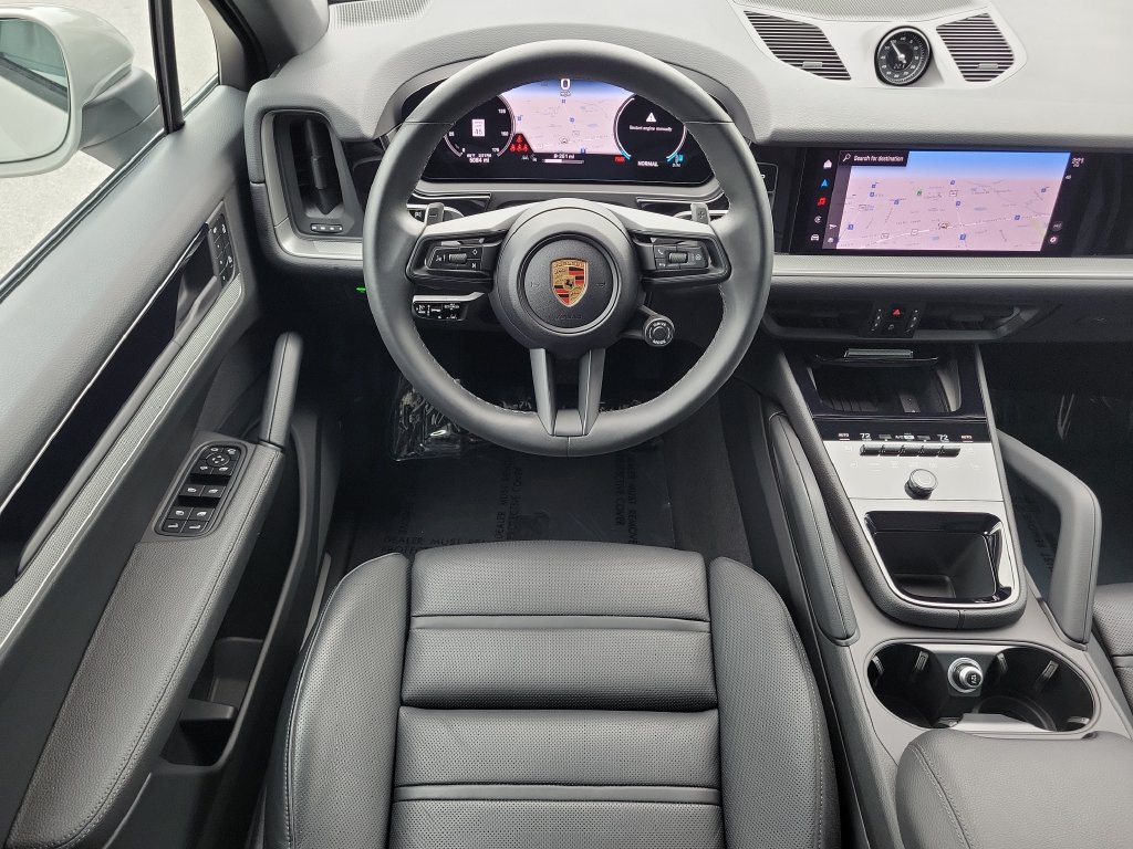 Certified 2024 Porsche Cayenne Coupe AWD/4WD image 21