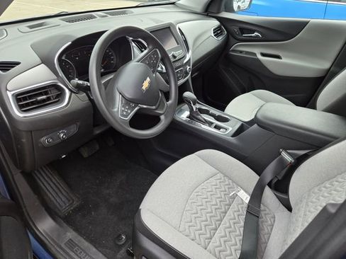 Used 2024 Chevrolet Equinox LS w/ LS Convenience Package FWD image 8