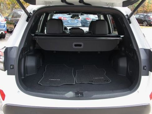 Used 2025 Subaru Forester Limited AWD/4WD image 30