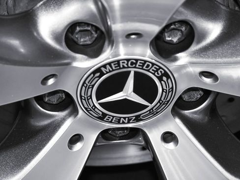 Used 2022 Mercedes-Benz GLC 300 4MATIC Coupe image 81