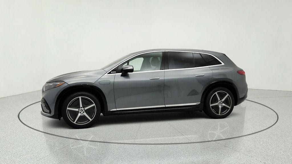 Used 2023 Mercedes-Benz EQS 580 4MATIC SUV image 8