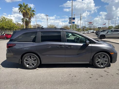Used 2026 Honda Odyssey Touring image 5