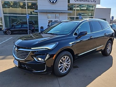 Used 2024 Buick Enclave Premium image 1