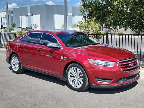 Used 2019 Ford Taurus Limited FWD image 2