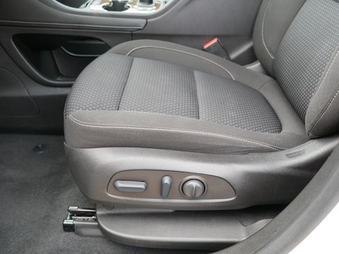 Used 2022 GMC Acadia SLE w/ Driver Convenience Package AWD/4WD image 20