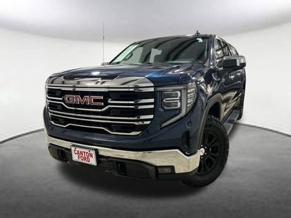 Used 2022 GMC Sierra 1500 SLT w/ SLT Convenience Package