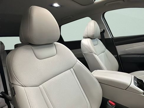 Certified 2025 Hyundai Tucson SEL image 16