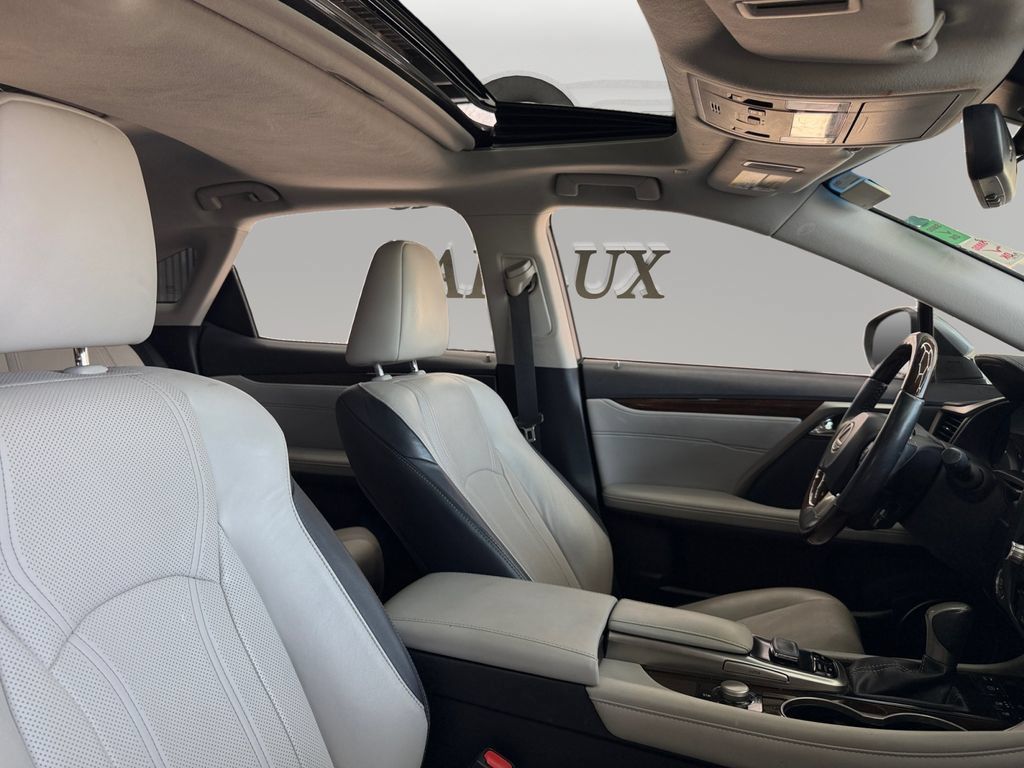 Used 2019 Lexus RX 350 FWD w/ Navigation Package image 14