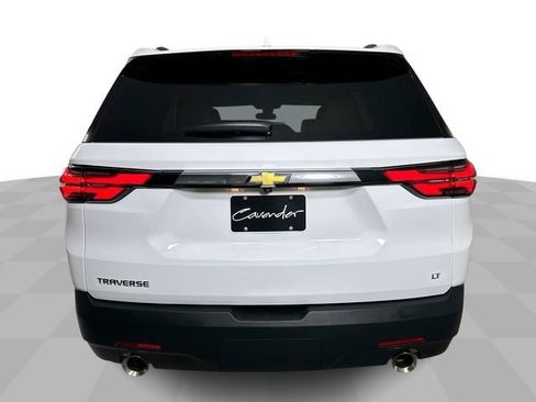 Used 2023 Chevrolet Traverse LT FWD image 7