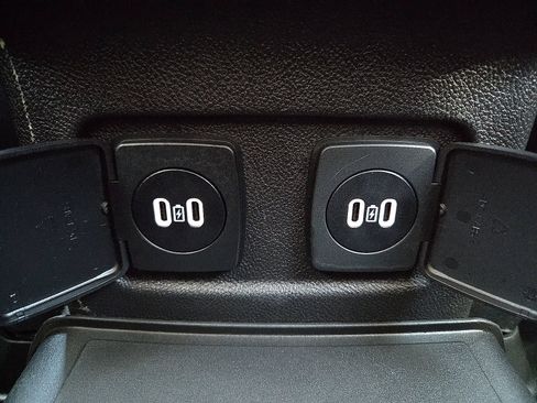 Certified 2024 Lincoln Corsair FWD w/ Equipment Group 101A image 11