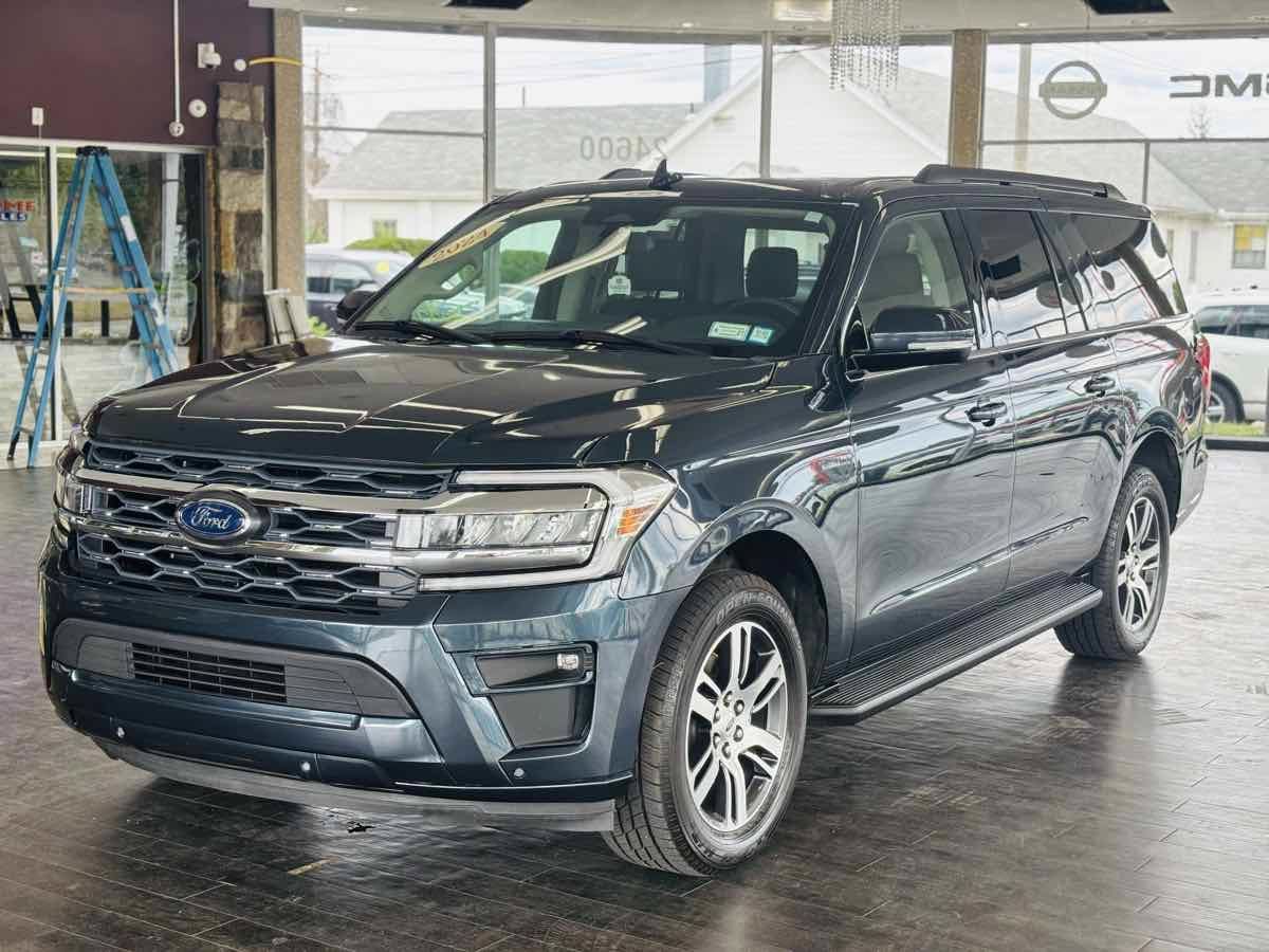 Used 2024 Ford Expedition Max XLT AWD/4WD image 17