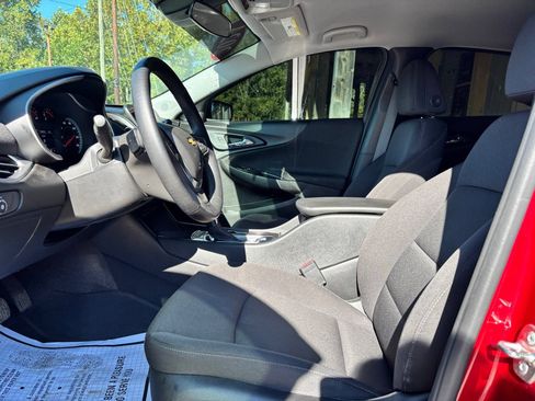 Used 2024 Chevrolet Malibu RS FWD image 8