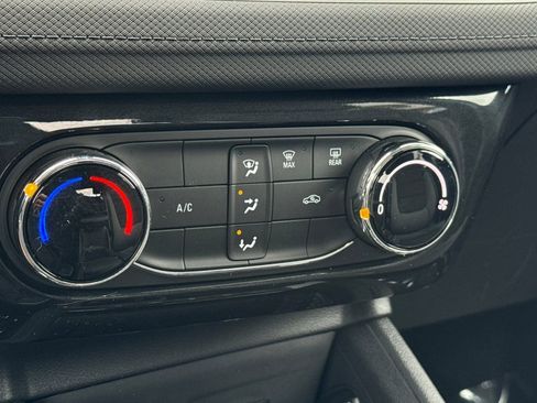 Used 2025 Chevrolet TrailBlazer LT image 17