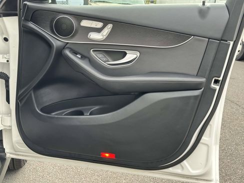 Used 2022 Mercedes-Benz GLC 300 4MATIC image 28