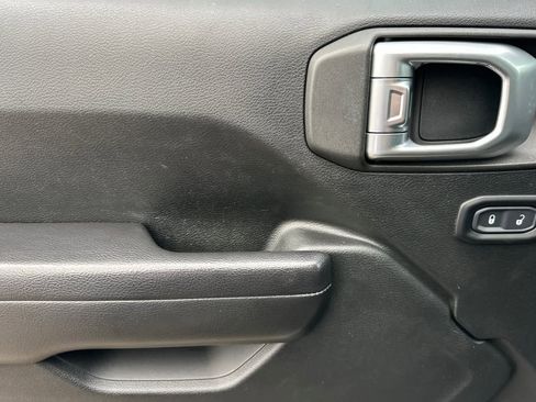 Used 2020 Jeep Gladiator Sport w/ Quick Order Package 24S image 12