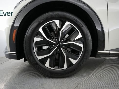 Used 2024 Kia EV6 Wind image 18