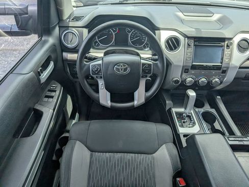 Used 2017 Toyota Tundra SR5 AWD/4WD image 8