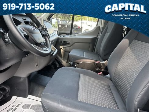 Certified 2025 Ford Transit 250 Low Roof w/ Exterior Upgrade Package RWD image 21