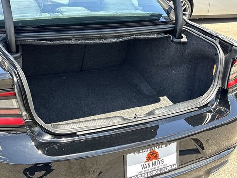 Used 2022 Dodge Charger SXT RWD image 26