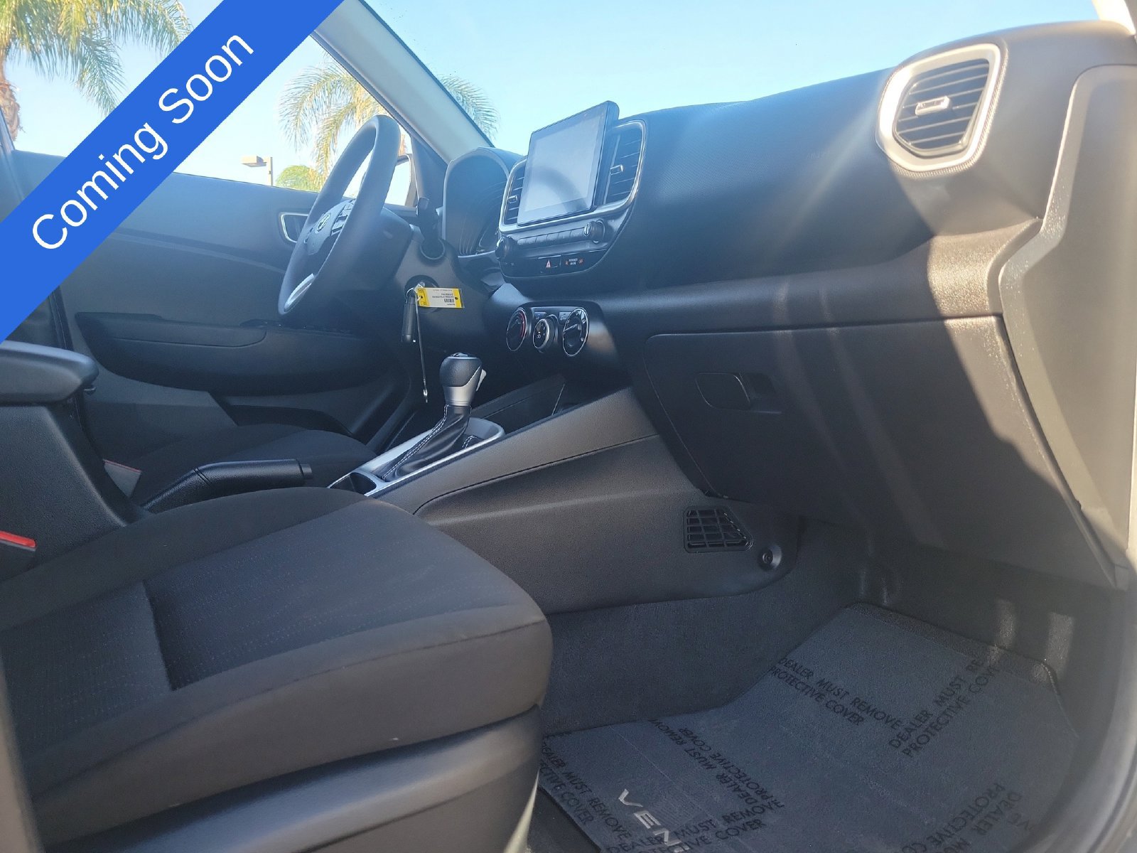 Certified 2025 Hyundai Venue SE FWD image 20