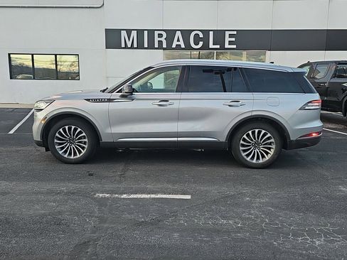 Used 2022 Lincoln Aviator Reserve w/ Elements Package Plus image 3