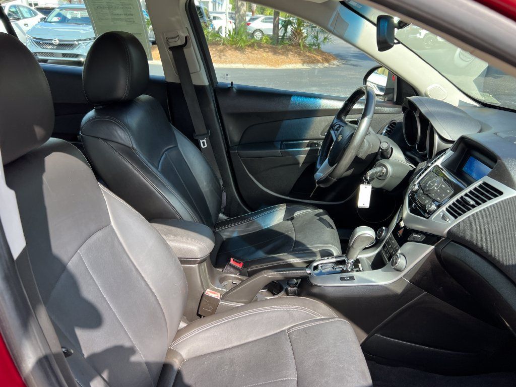 Used 2011 Chevrolet Cruze LT FWD image 21