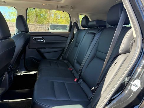 Used 2021 Nissan Rogue SL w/ Premium Package FWD image 9