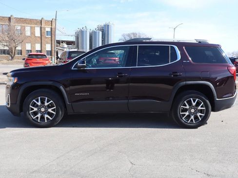 Used 2021 GMC Acadia SLE w/ Driver Convenience Package image 8