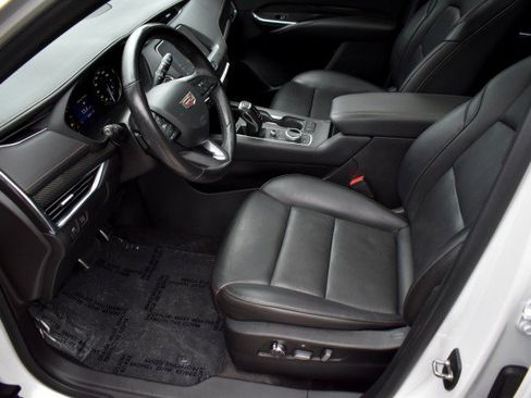 Used 2019 Cadillac XT4 Sport AWD/4WD image 29