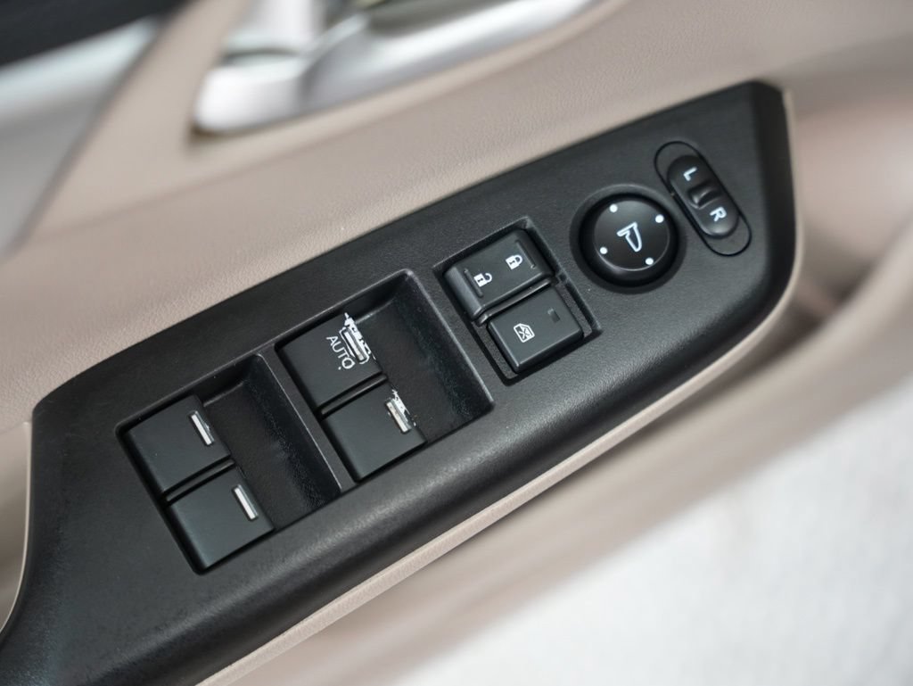 Used 2015 Honda Civic EX-L image 39