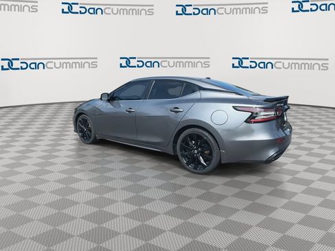 Used 2023 Nissan Maxima SR w/ Sport Mat Group FWD image 6