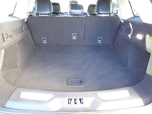 Certified 2025 Lincoln Nautilus Reserve image 5