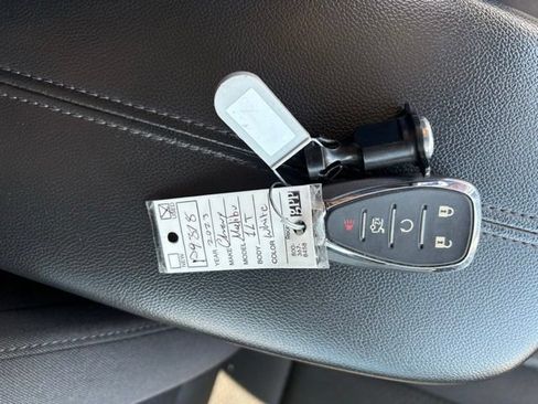 Used 2023 Chevrolet Malibu LT FWD image 6