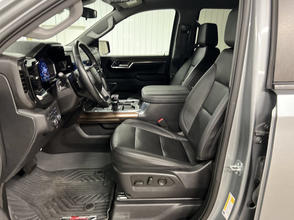 Certified 2023 Chevrolet Silverado 1500 LT Trail Boss w/ LT Trail Boss Premium Package AWD/4WD image 13