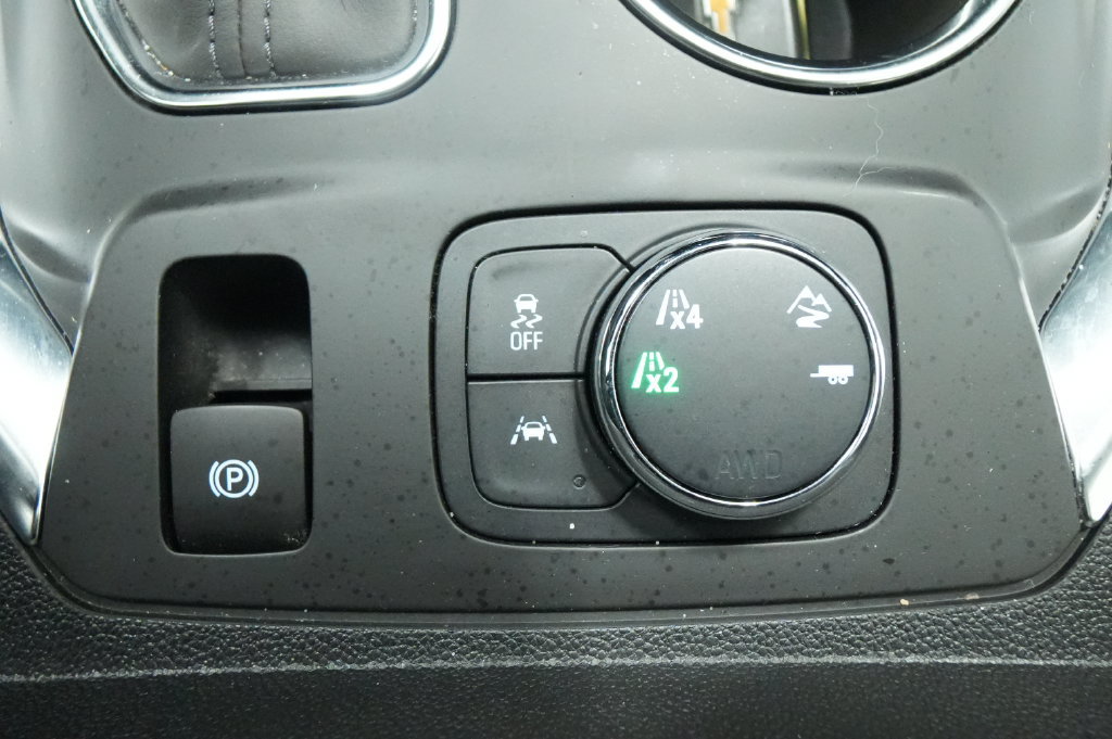 Used 2021 Chevrolet Traverse High Country AWD/4WD image 37
