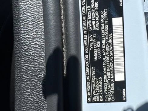 Used 2025 Volvo XC40 B5 Core AWD/4WD image 28