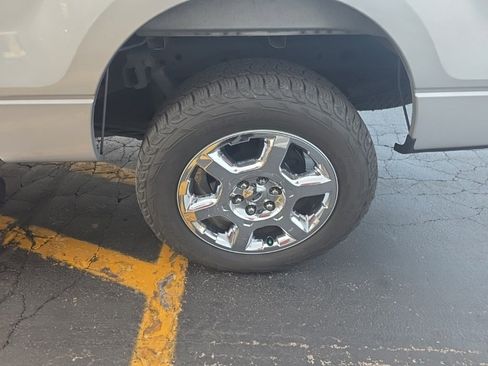 Used 2013 Ford F150 XLT w/ Luxury Equipment Group image 12