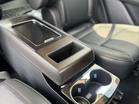 New 2025 Lincoln Aviator Reserve w/ Luxury Package image 42