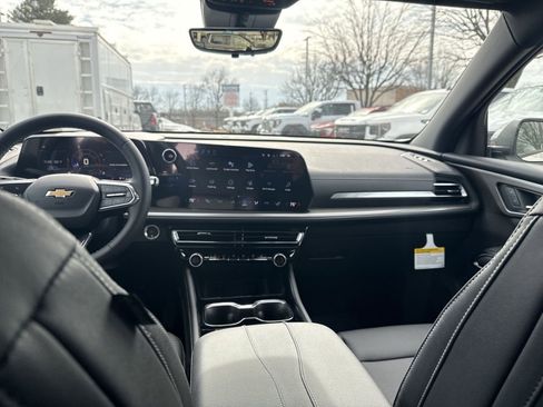 New 2026 Chevrolet Traverse LT w/ Driver Confidence Package image 18