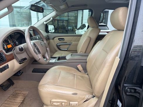 Used 2015 Nissan Armada SL image 8