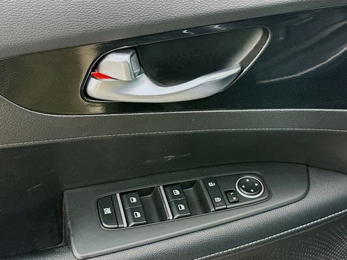 Used 2023 Kia Forte GT-Line w/ GT-Line Premium Package FWD image 15